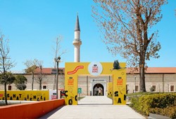 rami-cocuk-ve-sanat-bienalinde-ziyaretci-sayisi-350-bini-gecti.jpg