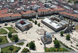 samsunda-cuma-namazi-kacta-okunuyor-sivas-van-cuma-namazi-saatleri-2-ekim-2026.jpg
