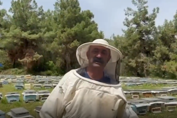 Seçimi kaybeden siyasetçi baba mesleğine döndü