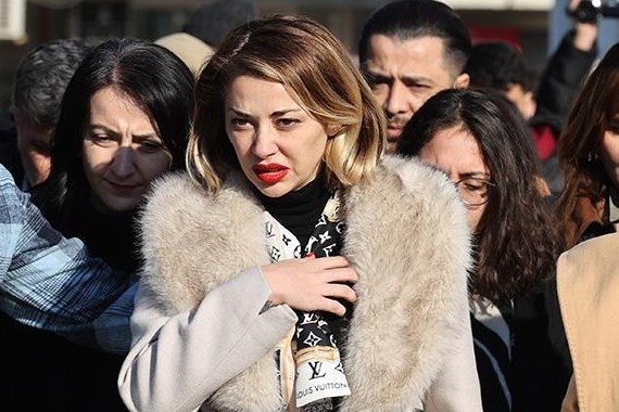 Şeriata küfreden Feyza Altun'a hapse girecek mi?
