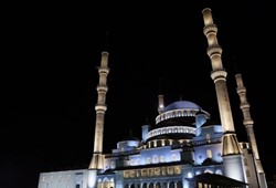 siralamadaki-isim-sasirtti-turkiyede-camisi-en-az-olan-5-il-aciklandi.jpg