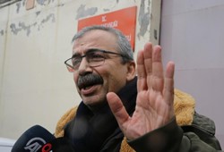 Sırrı Süreyya Önder’den kötü haber! Doktoru açıkladı