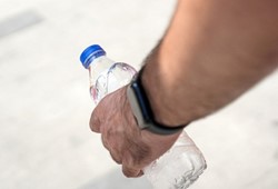 suyu-boyle-icenler-dikkat-meger-kisirliga-yol-acabiliyormus.jpg