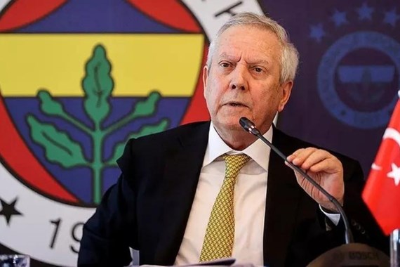 Taraftar Ali Koç'u istifaya çağırdı! Aziz Yıldırım'dan adaylık açıklaması!