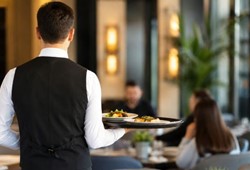 Restoranlarda yeni dönem! O ücret artık yasak