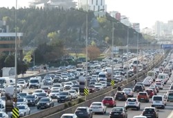 trafikte-en-cok-yapilan-hata-20-bin-tl-cezaya-hazir-olun.jpg