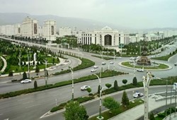 Ülkede koyu renk araç kullanmak yasak: Herkesin arabası beyaz