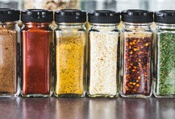 Ünlü baharat markasında skandal: İçinden metal çıktı, acil toplatılıyor
