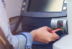 Ünlü banka tüm ATM’lerini kaldırdı: Nakit dönemi bitiyor