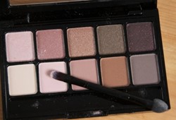 Ünlü influencer’ın kozmetik ürünleri için toplatma kararı