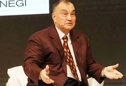 Ünlü iş insanından şaşırtan açıklama! Murat Ülker neden soyadını değiştirdi?