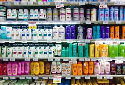 Bakteri riski alarmı! Ünlü şampuan markası raflardan toplatılıyor