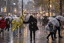 yarin-okullar-tatil-mi-15-ekim-2026-persembe-okul-var-mi-istanbul-valiliginden-aciklama-geldi-mi.jpg