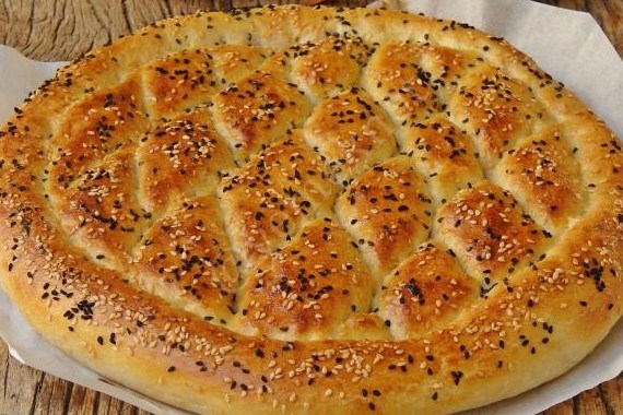 Yumurtalı ramazan pidesi nasıl yapılır?