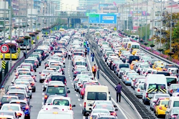 100-kilometrede-neredeyse-hic-yakmiyor-iste-en-cimri-otomobiller.jpg