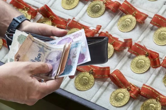 Altın yatırımcılarının beklediği tarih ortaya çıktı