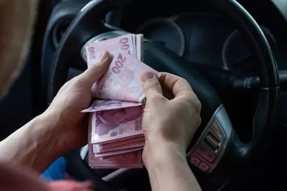arac-alirken-300-bin-liralik-zarara-dikkat.jpg