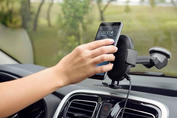 Sürücüler için kritik karar: Telefon tutacağı yasağı kapıda