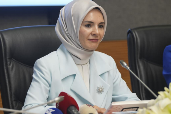 bakan-goktas-aile-ve-genclik-fonu-basvuru-sartlarini-kolaylastirdik.png