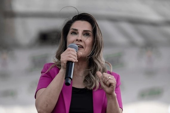 basak-demirtas-adayliktan-niye-vazgecti.jpg