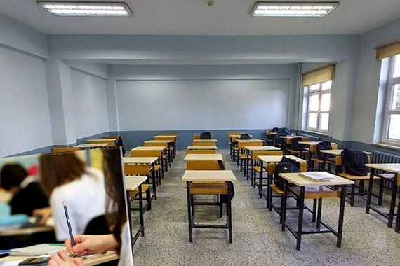 Bugün (18 Mayıs) okullar yarım gün mü? 19 Mayıs yarım gün mü?