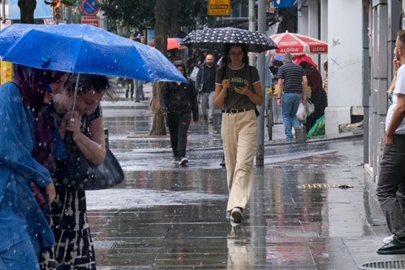 Bugün İstanbul’da Yağmur Var mı? Meteoroloji 11 İl İçin Sarı Alarm Verdi, Sağanak 4 Gün Sürecek