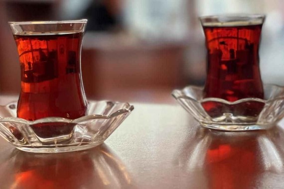 cayi-boyle-icerseniz-kanser-riski-6-kat-artiyor.jpg