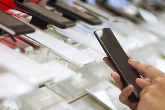 cep-telefonlari-icin-yeni-duzenleme-100-dolar-sarti-geldi.png