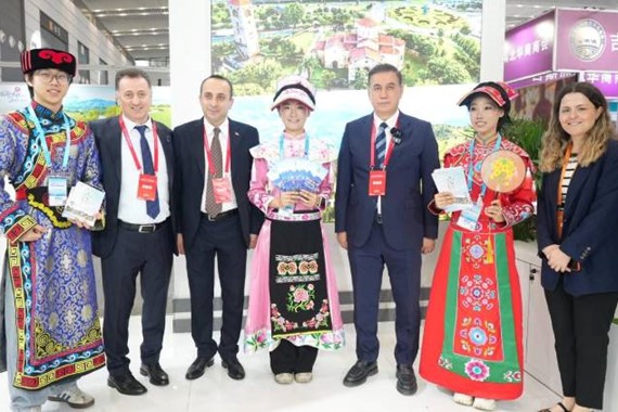 Çinli Ziyaretçilerden Trabzon’a Büyük İlgi