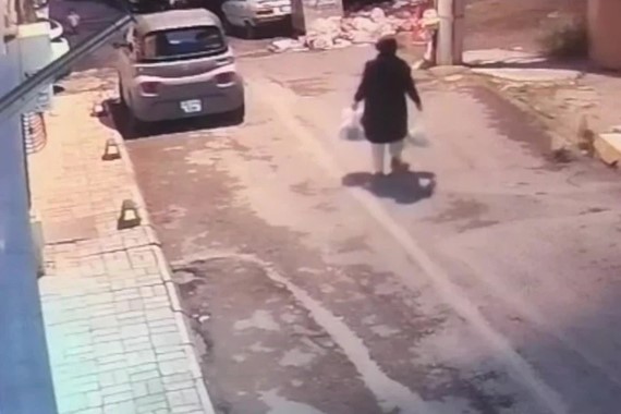 Çöp Sanarak Attığı Poşetin İçinden Tam 400 Bin TL Çıktı!