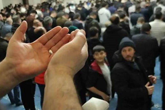 Cuma Namazı Kuran'da Geçiyor mu? Cuma Namazı Farz mı Sünnet mi?