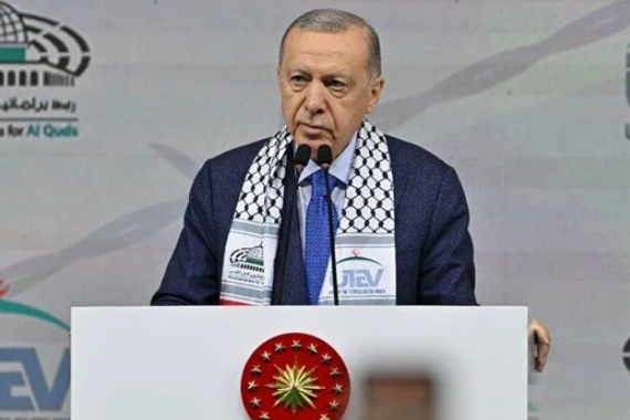cumhurbaskani-erdogan-sizin-tehditlerinize-ve-baskilariniza-asla-boyun-egmeyiz.png