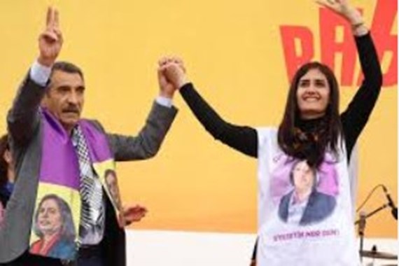 dem-partiden-ataturke-isgalci-suclamasi.jpg
