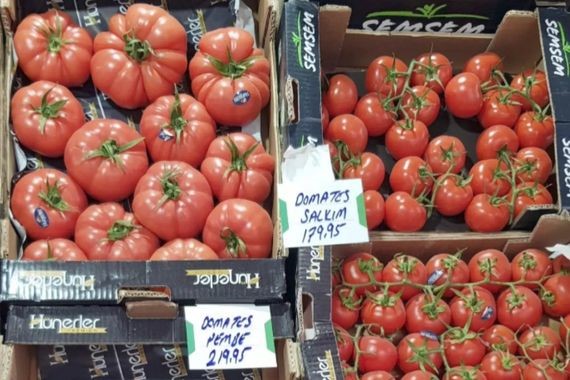 domates-halde-40-lira-manavda-220-lira.jpg