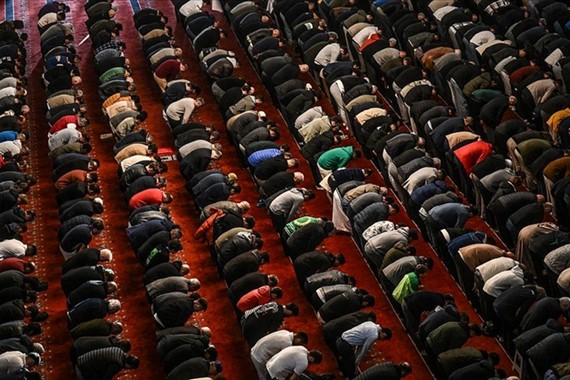 Elazığ'da Cuma Namazı Kaçta Okunuyor? Sivas, Kayseri Cuma Namazı Saatleri 15 Mayıs 2026!