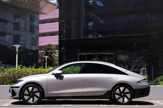 Hyundai'den IONIQ 6 Sahiplerine Müjde: Şarj Sorunu Bu Destekle Tarih Oluyor!