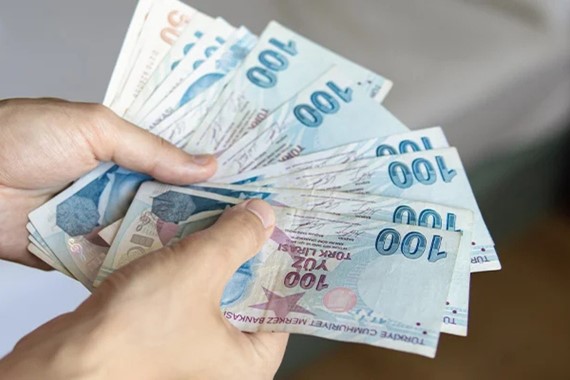 Emekli hesaplarına yeni ödeme: 3.723 TL yatırılıyor