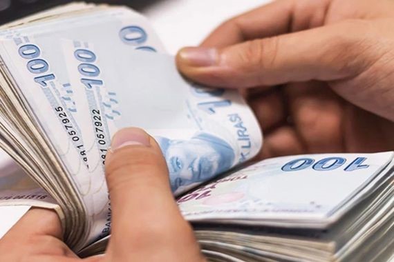 Emekli maaşlarına ek ödeme: 10 bin TL için gün verildi