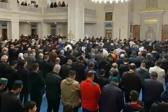 Erzurum'da Cuma Namazı Kaçta Okunuyor? Gaziantep, Malatya Cuma Namazı Saatleri 14 Ağustos 2026!
