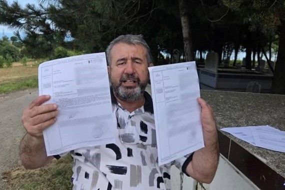Ev Sahibi ile Kiracı Kavgasında Akılalmaz Olay! Kiracısını Mezarlıkta Şikayet Etti