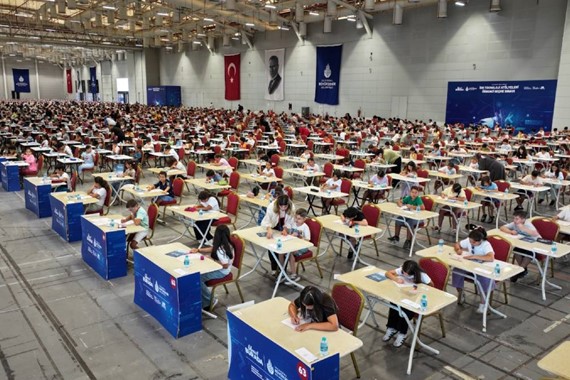 İBB Teknoloji Atölyeleri Sınavına Rekor İlgi!
