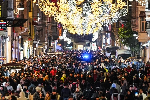 İstanbul’un Yarısı Borç Batağında! Megakentte Ekonomik Tablo Giderek Ağırlaşıyor