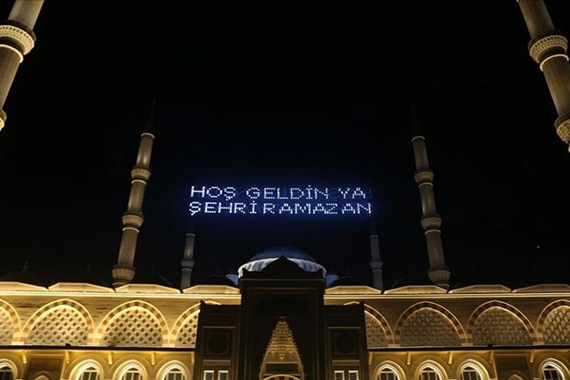 İstanbul için bugün iftar saat kaçta? 5 Mart 2026 Akşam Ezanı Saati!