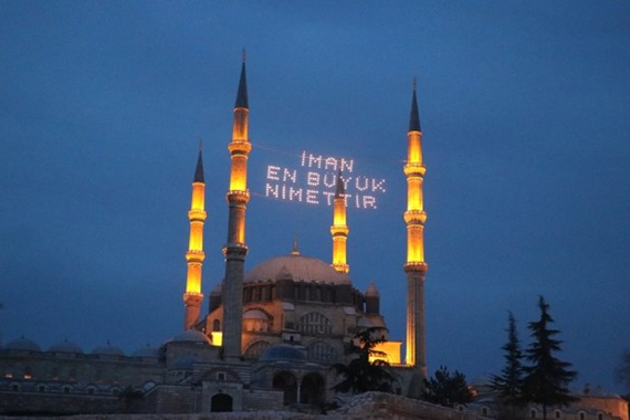 İstanbul için bugün iftar saat kaçta? 6 Mart 2026 Akşam Ezanı Saati!
