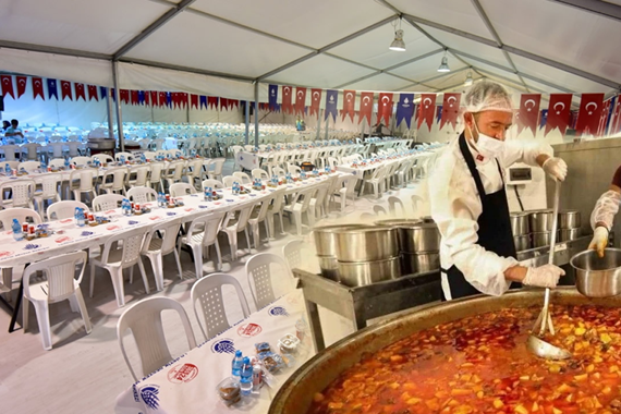 istanbul-iftar-cadirlari-2026-ibb-ve-ilce-belediyelerinin-ucretsiz-iftar-noktalari-tam-liste.png