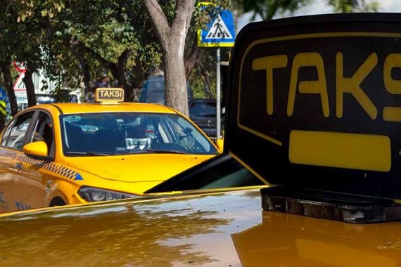 İstanbul'da Taksi Devrimi: Singapur Modeli İle Hem Yolcu Hem Şoför Kazanacak!
