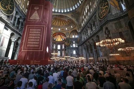 İstanbul'da Cuma Namazı Kaçta Okunuyor? Ankara, İzmir Cuma Namazı Saatleri 10 Temmuz 2026!