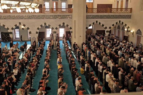 İstanbul'da Cuma Namazı Kaçta Okunuyor? Ankara, İzmir Cuma Namazı Saatleri 12 Haziran 2026!