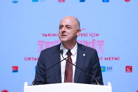 iyi-partide-bir-istifa-daha.jpg