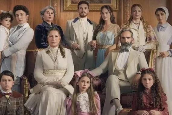 kayinpeder-ile-gelin-igrencligini-isleyen-sakir-pasa-dizisinden-sevindiren-haber.jpg